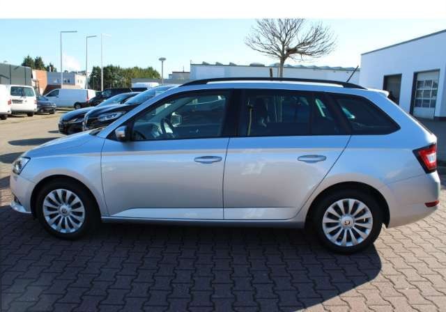 Skoda Fabia Combi Ambition Navi SitzHZG Tempom Klimaauto CarPl