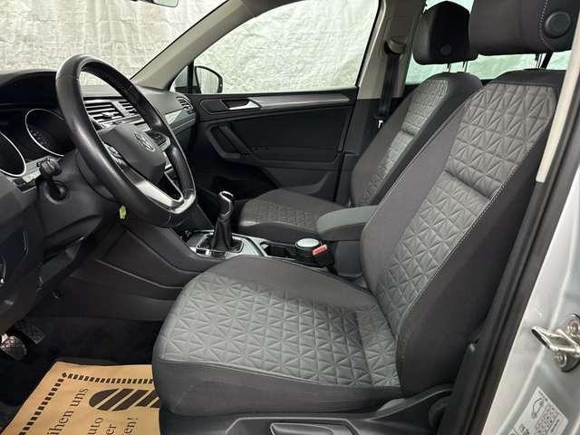 Volkswagen Tiguan 1.5TSI Life LED NAVI CARPLAY Lenkradh.AHK