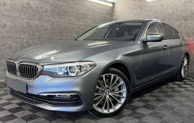BMW 530 e Limousine Automatik*Navi*LED*Tempo*AHK* Klima