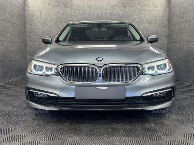 BMW 530 e Limousine Automatik*Navi*LED*Tempo*AHK* Klima