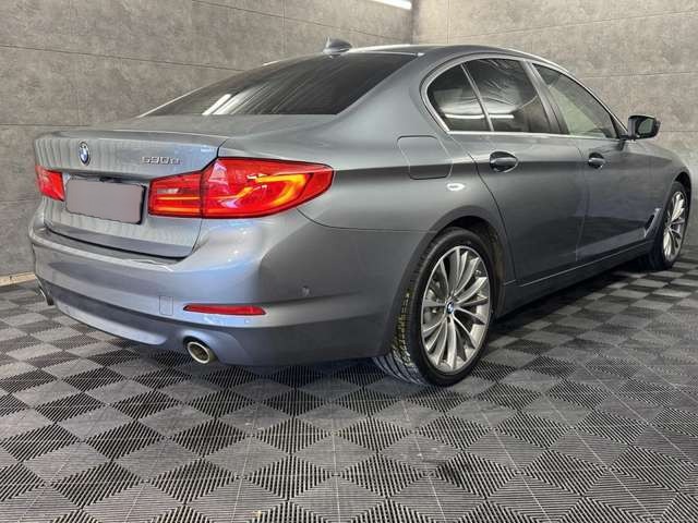 BMW 530 e Limousine Automatik*Navi*LED*Tempo*AHK* Klima