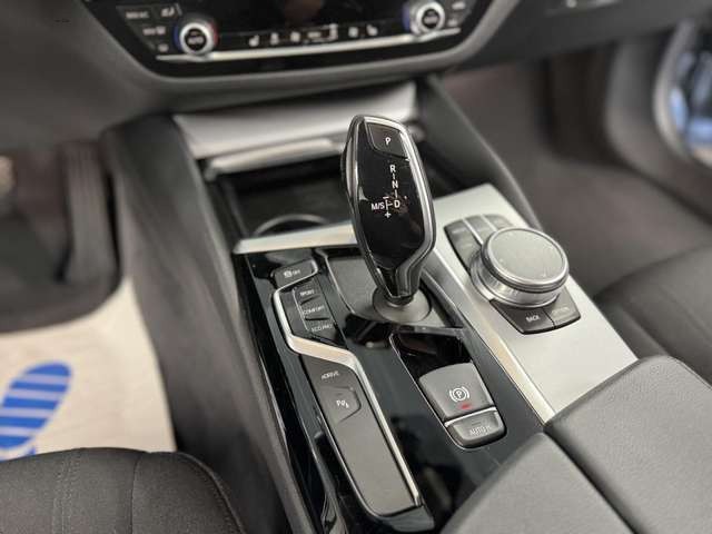 BMW 530 e Limousine Automatik*Navi*LED*Tempo*AHK* Klima