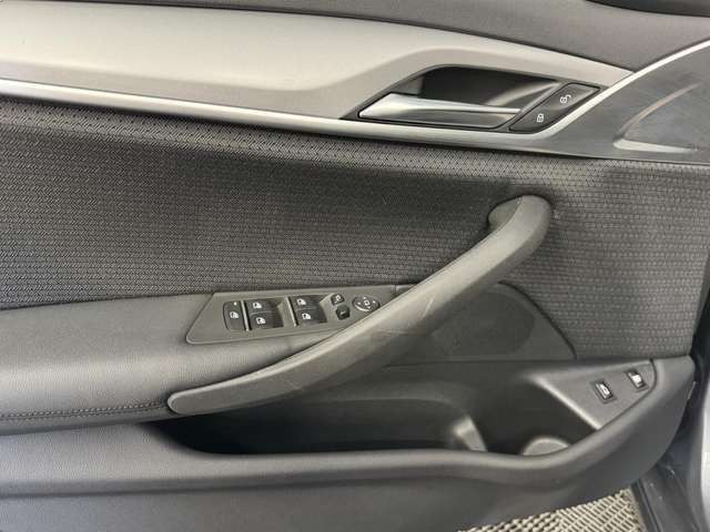 BMW 530 e Limousine Automatik*Navi*LED*Tempo*AHK* Klima