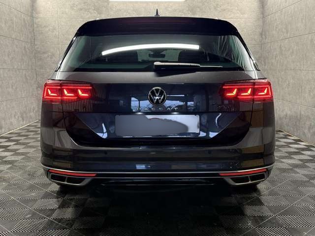 Volkswagen Passat Variant 2.0 TDI Eleg. R-Line DSG*LED*NAVI*ACC Klima Navi