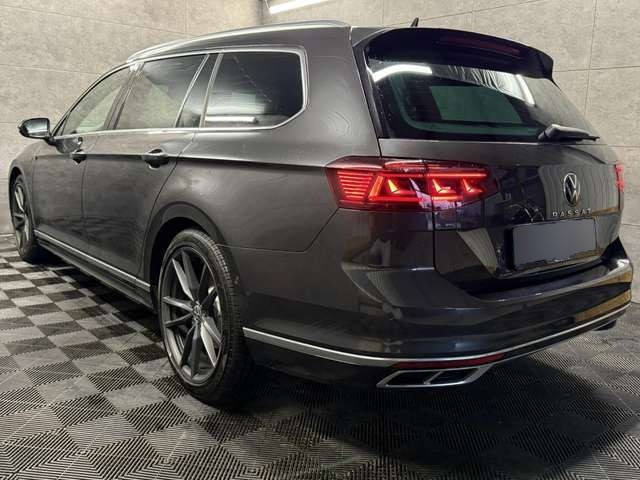 Volkswagen Passat Variant 2.0 TDI Eleg. R-Line DSG*LED*NAVI*ACC Klima Navi