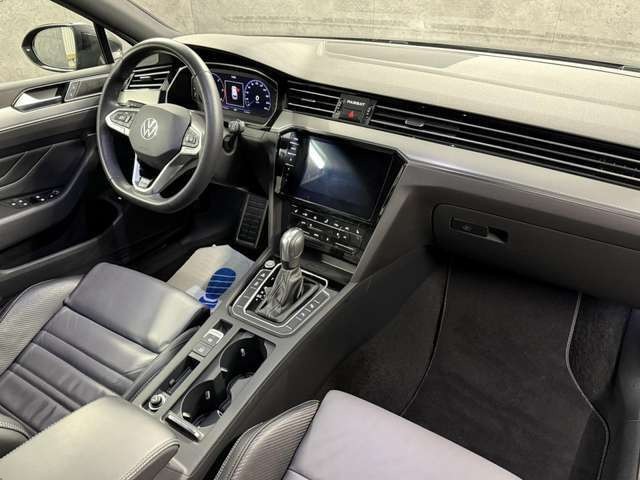 Volkswagen Passat Variant 2.0 TDI Eleg. R-Line DSG*LED*NAVI*ACC Klima Navi