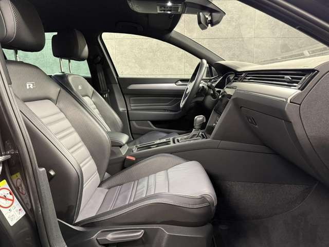 Volkswagen Passat Variant 2.0 TDI Eleg. R-Line DSG*LED*NAVI*ACC Klima Navi