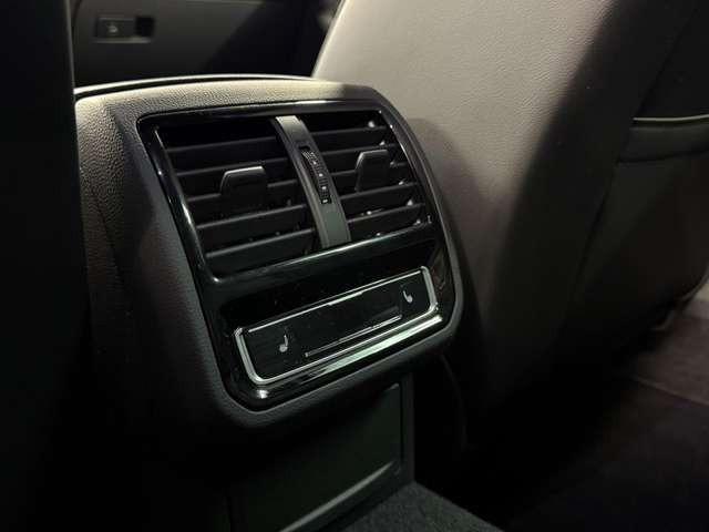 Volkswagen Passat Variant 2.0 TDI Eleg. R-Line DSG*LED*NAVI*ACC Klima Navi