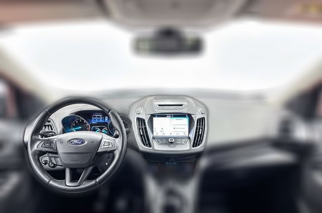 Ford Kuga Titanium 1,5 BENZIN*PDC*KLIMA*NAVI*CarPlay*