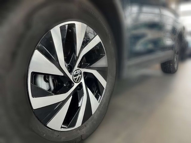 Volkswagen Tiguan 1.5 eTSI Prime Navi IQ-Light Kamera ACC Winterpake