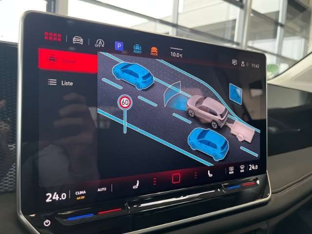 Volkswagen Tiguan 1.5 eTSI Prime Navi IQ-Light Kamera ACC Winterpake