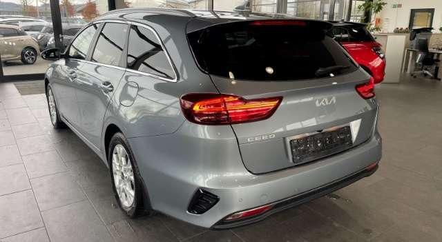 Kia cee'd / Ceed 1.5 T-GDI Navi LED Kamera DAB CarPlay SHZ LenkradH