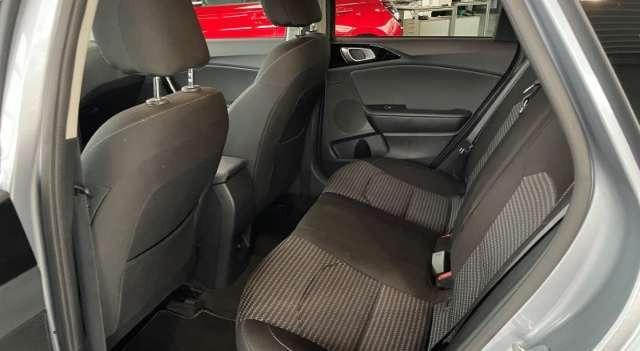 Kia cee'd / Ceed 1.5 T-GDI Navi LED Kamera DAB CarPlay SHZ LenkradH