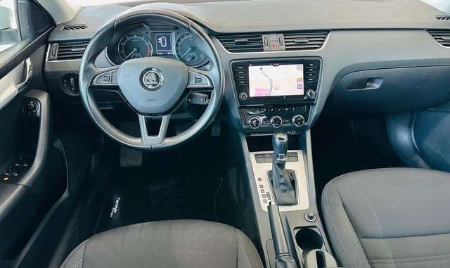 Skoda Octavia 1.5 TSI Ambition DSG SHZG PDC v+h CarPlay