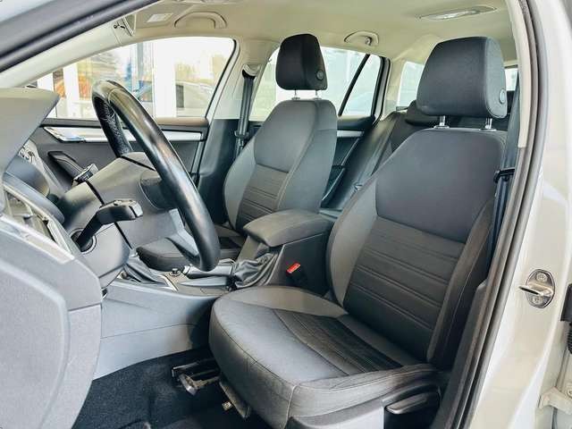 Skoda Octavia 1.5 TSI Ambition DSG SHZG PDC v+h CarPlay
