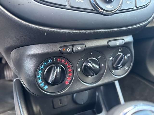 Opel Corsa Edition*5-tg.*Klimaanlage*Radio*USB*Bluetooth