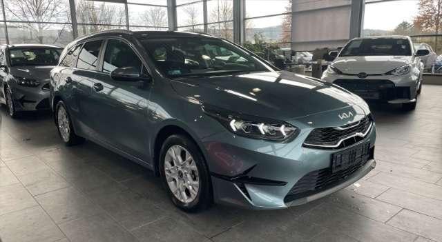 Kia cee'd / Ceed 1.5 T-GDI AHK Navi LED Kamera DAB CarPlay SHZ Lenk