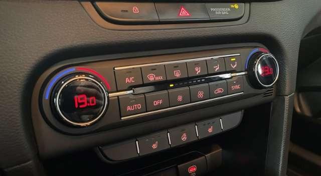 Kia cee'd / Ceed 1.5 T-GDI AHK Navi LED Kamera DAB CarPlay SHZ Lenk