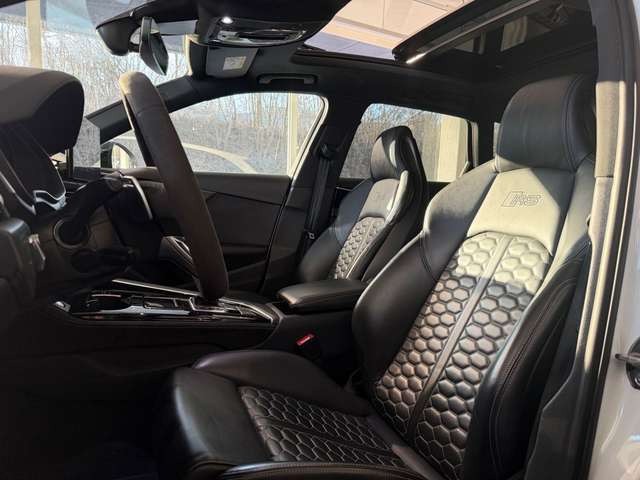 Audi RS4 Q/PANO/RAUTE/360°CAM/MASSAGE/B&O/HUD