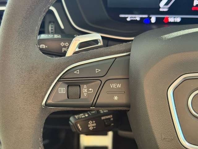 Audi RS4 Q/PANO/RAUTE/360°CAM/MASSAGE/B&O/HUD