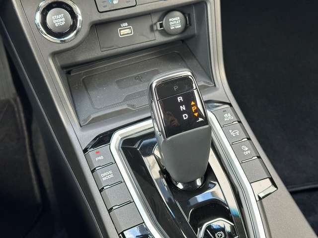 Ssangyong Korando e-Motion LEDER/LED/CAM
