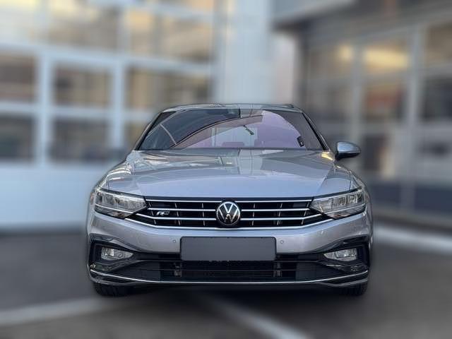 Volkswagen Passat 2.0 TDI DSG R LINE/LED/ACC/CAM