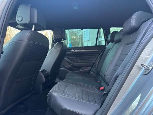 Volkswagen Passat 2.0 TDI DSG R LINE/LED/ACC/CAM