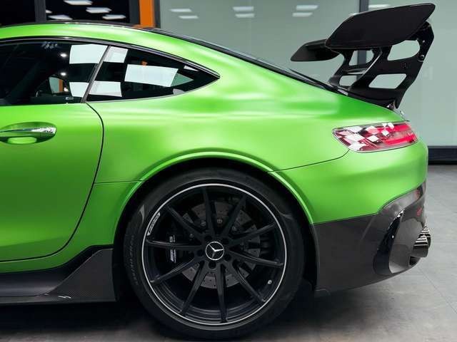 Mercedes-Benz AMG GT Black Series MANUFAKTURGREEN|KERAMIK|
