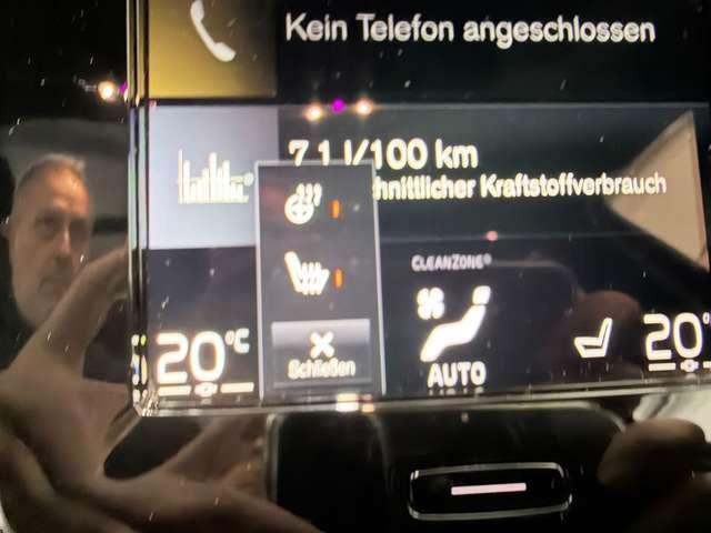 Volvo XC40 XC40 R Design Expression Plug-In Hybrid