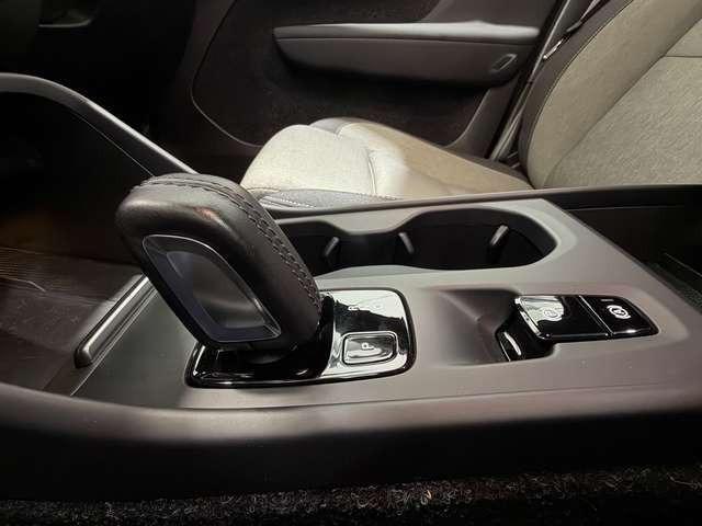 Volvo XC40 XC40 R Design Expression Plug-In Hybrid