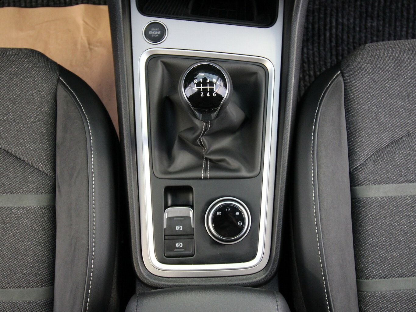 Seat Ateca 1.5 TSI Xperience NAVI+LED+KAMERA+WINTER...