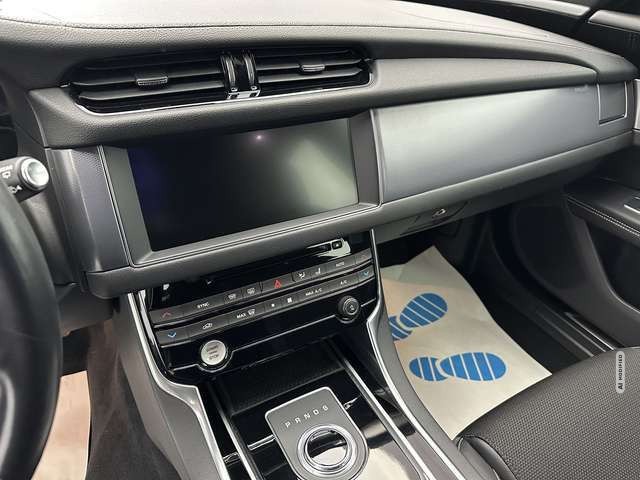 Jaguar XF R-Sport AWD 