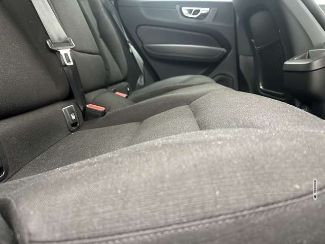 Volvo XC60 Momentum Pro 2WD 