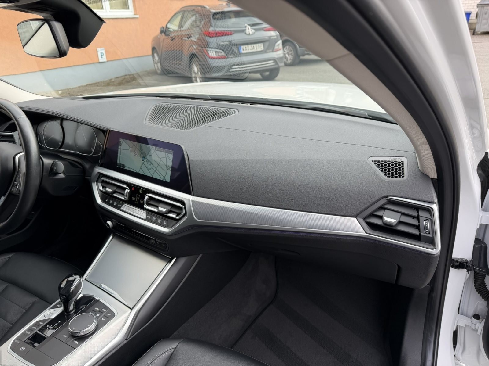 BMW 330 xDrive Touring Luxury HeadUp LED Sport ActiveGuard+