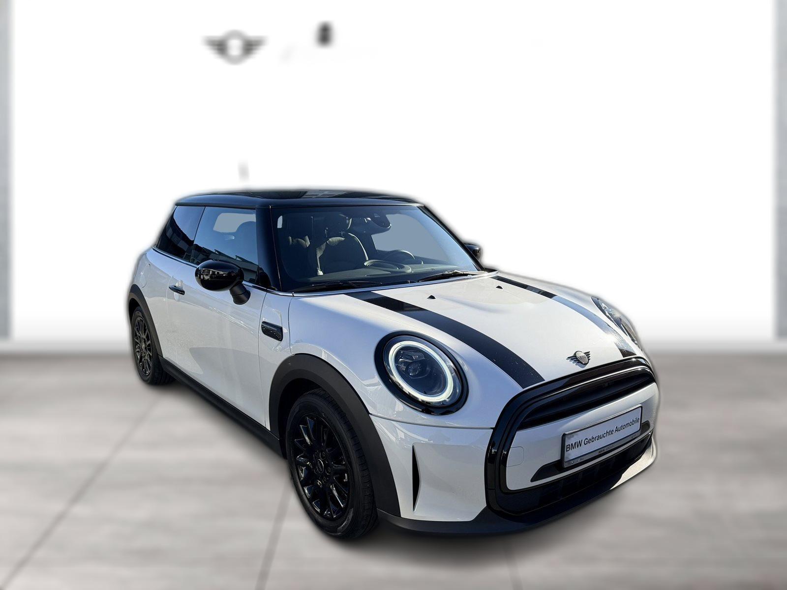 MINI Cooper Classic Trim Sport LED DrivingAss Sport