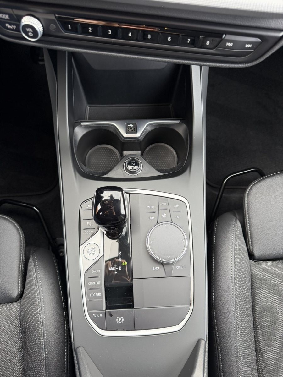 BMW 116 Sportsitz LED LiveCockpit Prof PDC SHZ