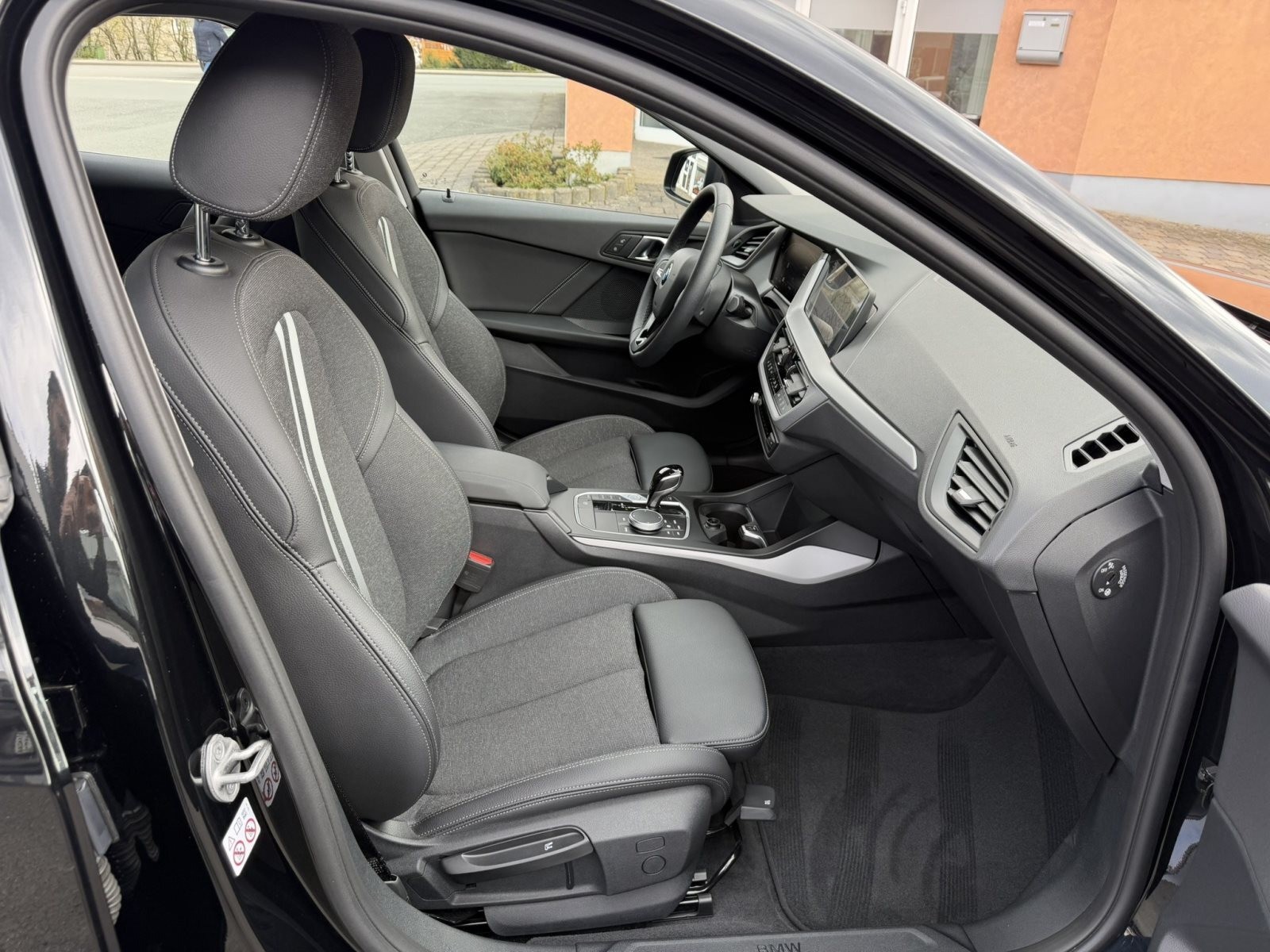 BMW 116 Sportsitz LED LiveCockpit Prof PDC SHZ
