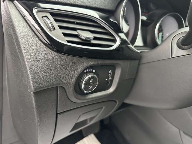 Opel Astra Dynamic 