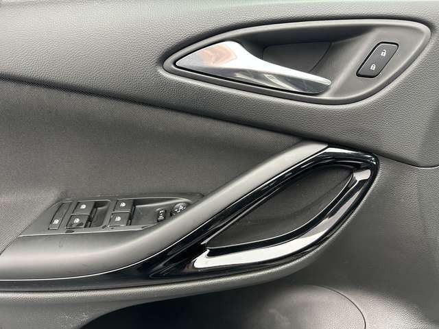 Opel Astra Dynamic 