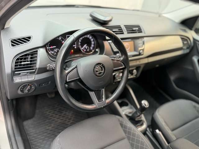 Skoda Fabia Style 1.0 TSI Metallic|KLIMA|SHZG|TEMP|PDC|