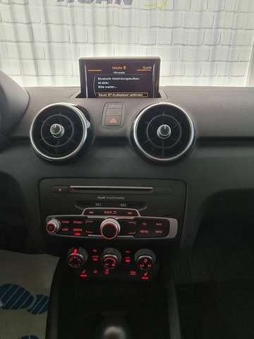 Audi A1 sport, S-line, Navi, LMF, PDC, Xenon, Scheckheft