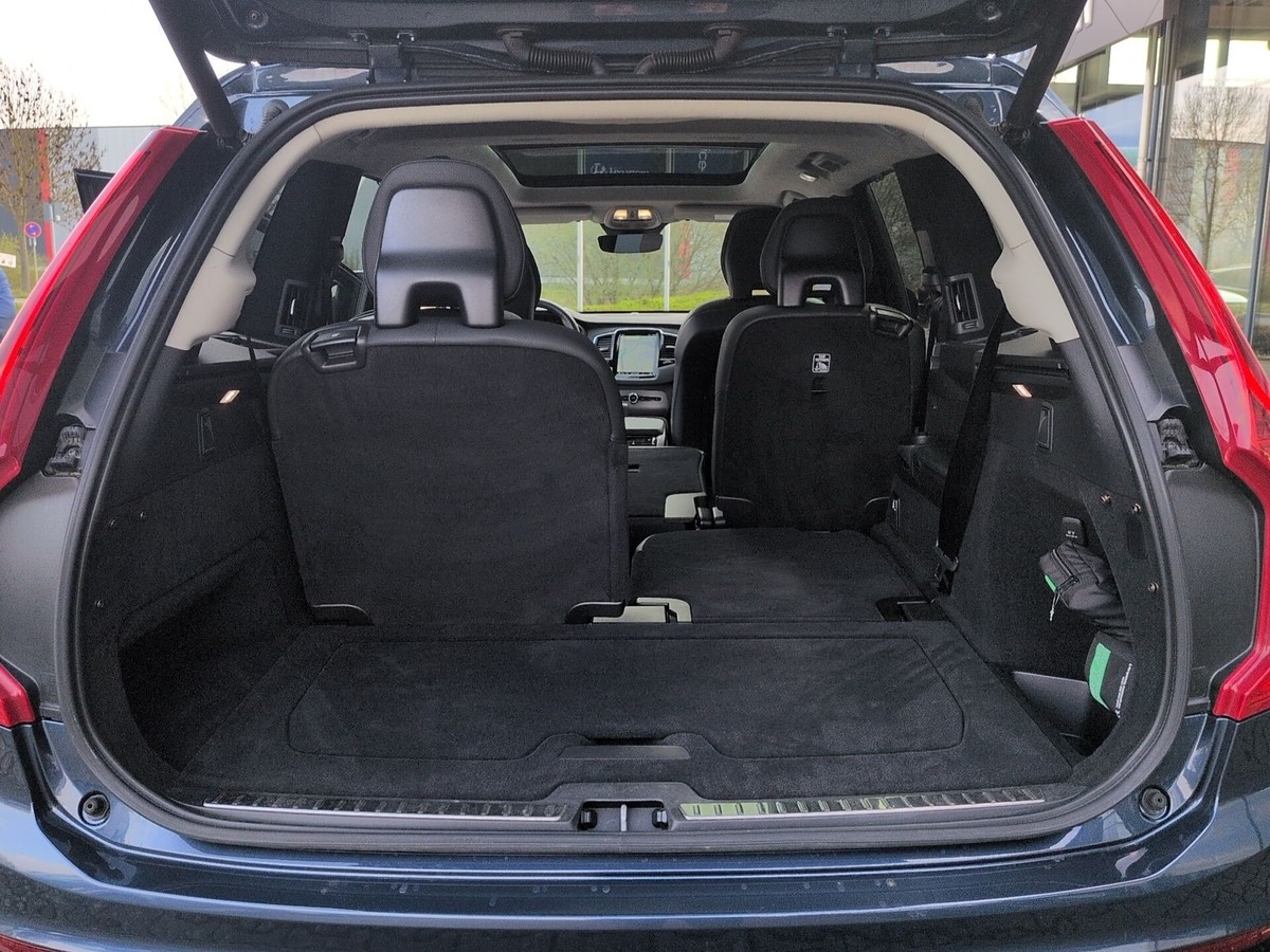 Volvo XC90 B5 Diesel AWD Ultimate Dark 360 7Sitze 21