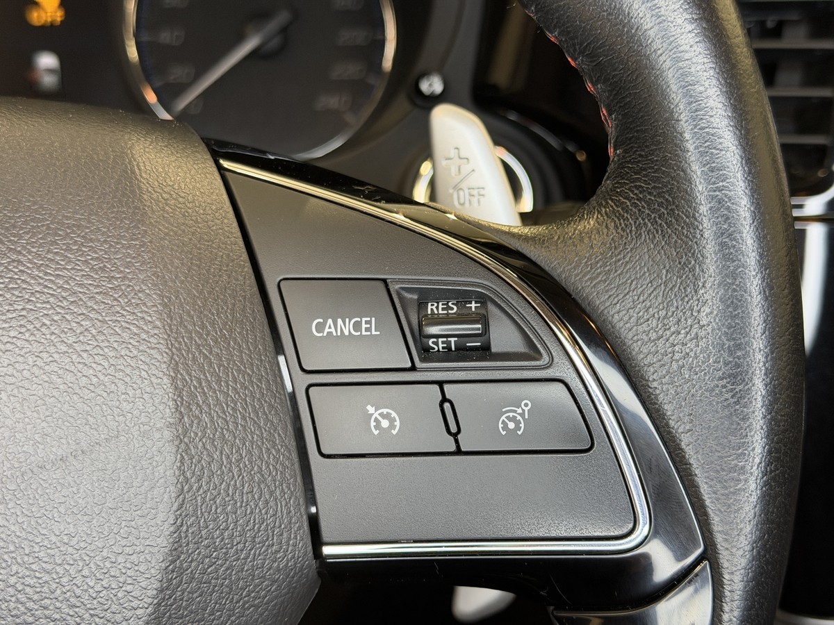 Mitsubishi Outlander 2.2 DI-D Top 4WD*7Sitzer*AHK*