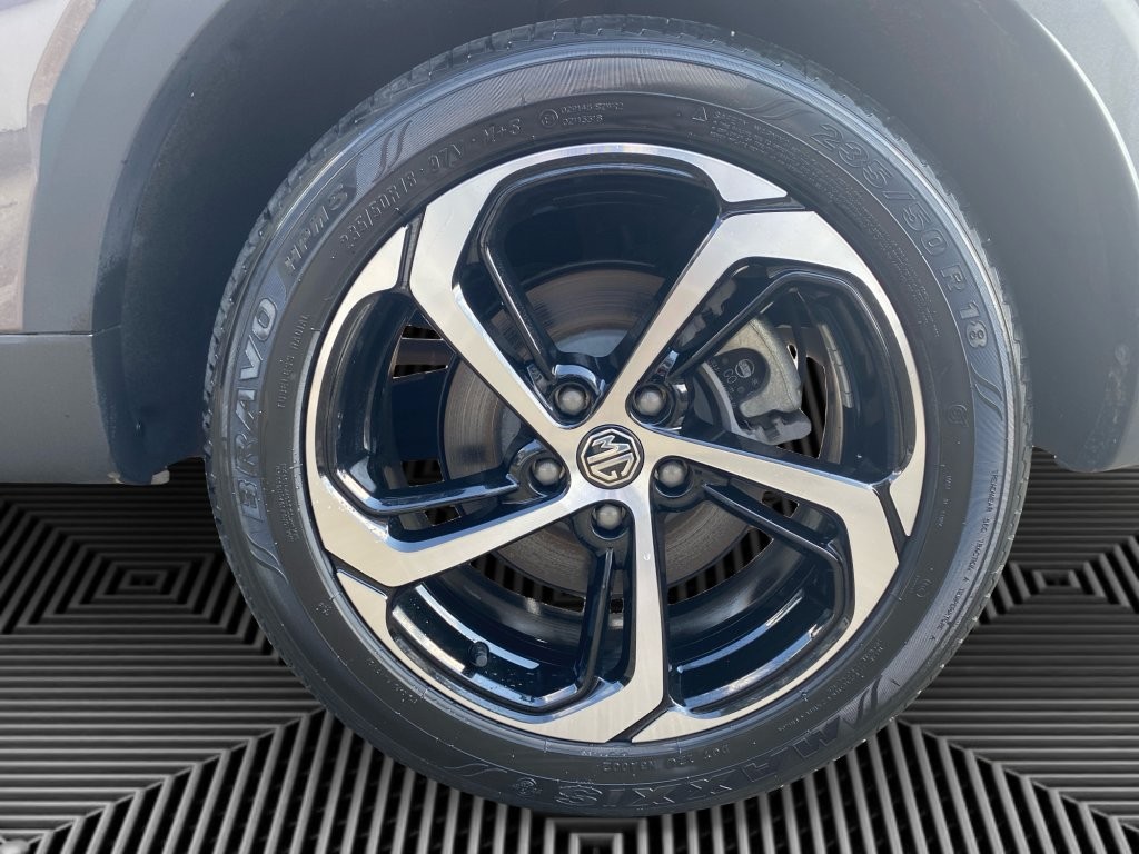 MG HS Luxury Automatik