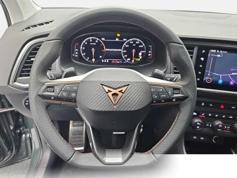 Cupra Ateca 1.5 TSI DSG  NAVI LED PANO P-ASSIST MEMORY KAMERA
