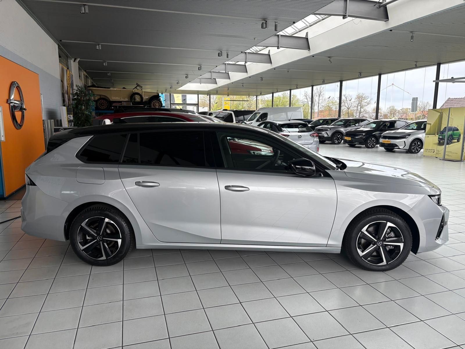 Opel Astra L Sports Tourer GS
