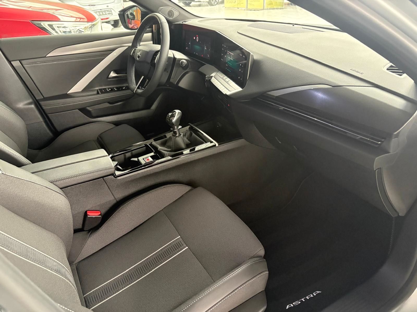Opel Astra L Sports Tourer GS