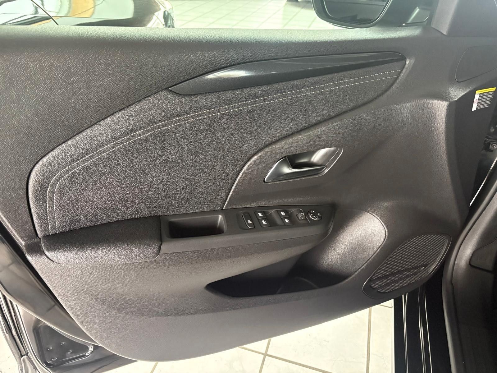Opel Corsa F Elegance 1.2 74KW (100 PS) Automatik