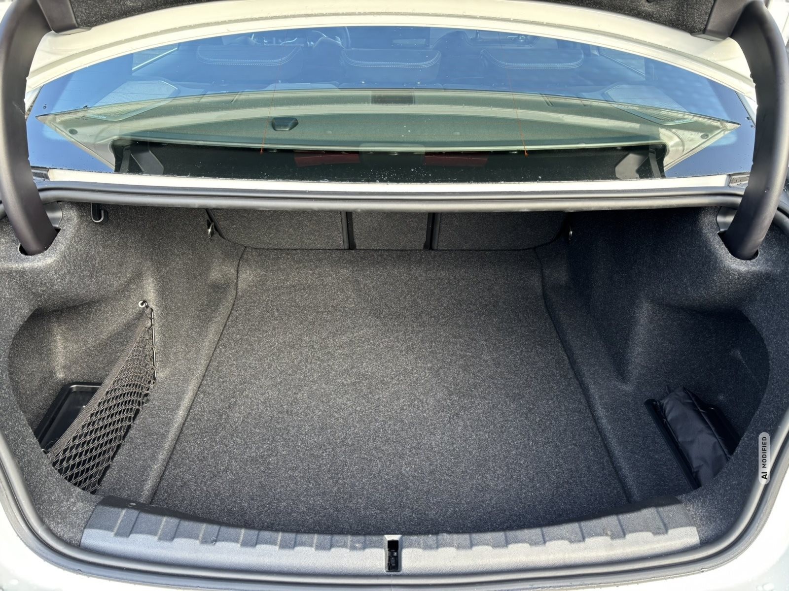 BMW 320 LC PROF M SPORT LEDER 19 LM-RÄDER ALARM HIFI HK DAB