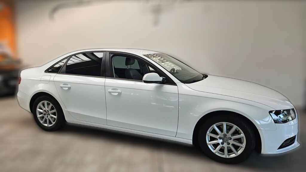 Audi A4 Lim. Attraction Navi Klimaautom. AHK